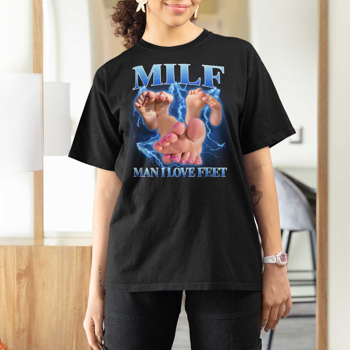 Inappropriate Adult T Shirt For Women Vintage Bootleg MILF Man I Love Feet