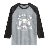 Level 16 Unlocked Video Gamer 16th Birthday Gift Raglan Shirt Vintage 2010 16 Year Old Gift