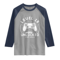 Level 16 Unlocked Video Gamer 16th Birthday Gift Raglan Shirt Vintage 2010 16 Year Old Gift