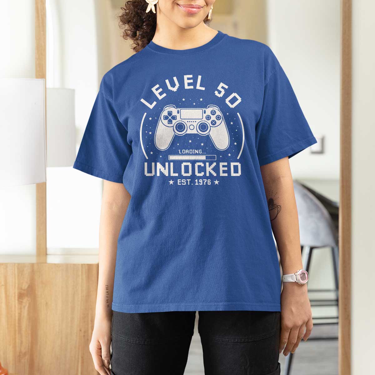 Level 50 Unlocked Video Gamer 50th Birthday Gift T Shirt For Women Vintage 1976 50 Year Old Gift