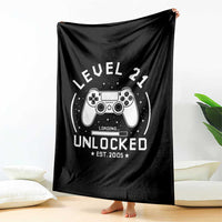 Level 21 Unlocked Video Gamer 21st  Birthday Gift Throw Blanket Vintage 2005 21 Year Old Gift