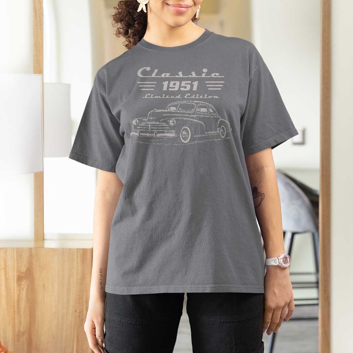 75th Birthday T Shirt For Women Vintage Retro Car Classic 1951 75 Year Old Gift