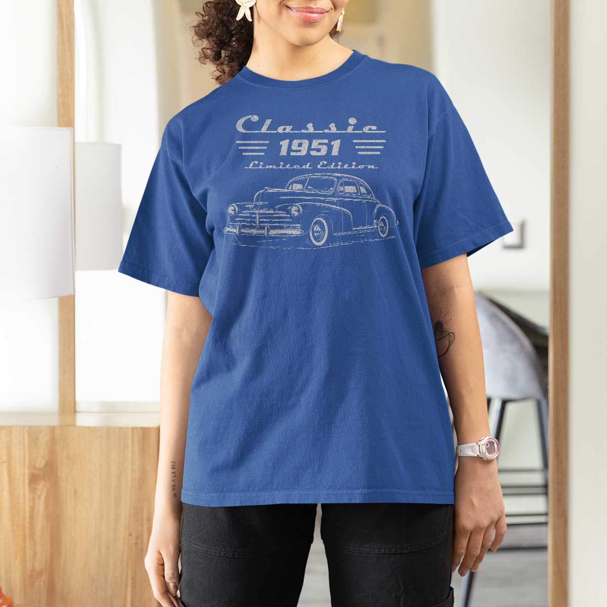 75th Birthday T Shirt For Women Vintage Retro Car Classic 1951 75 Year Old Gift