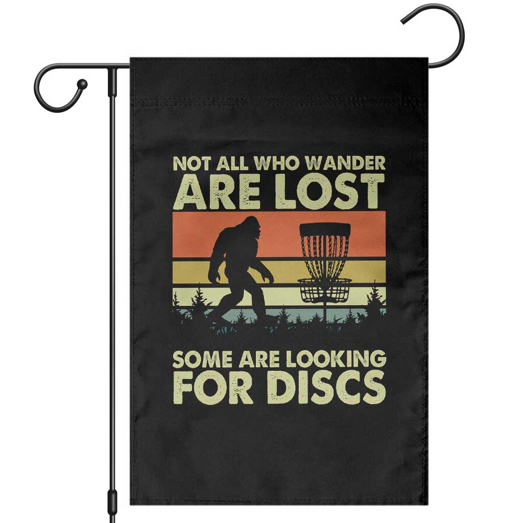 Funny Disc Golf Bigfoot Garden Flag Vintage Sasquatch Sports Golfer Dad Frisbee - Wonder Print Shop