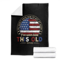 Dont Know How To Act My Age Throw Blanket Vintage Funny Old Man Saying American Flag - Wonder Print Shop