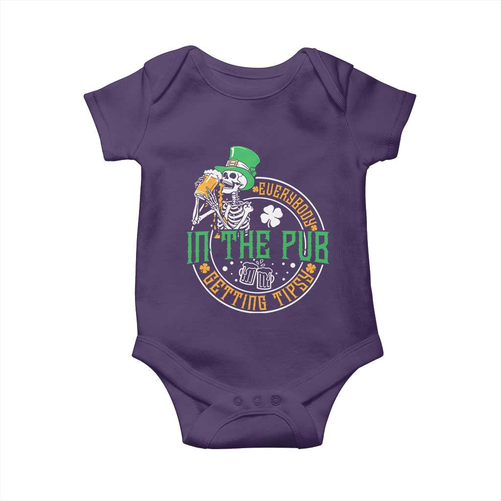 St Patricks Day Pub Baby Onesie Everybody In The Pub Getting Tipsy