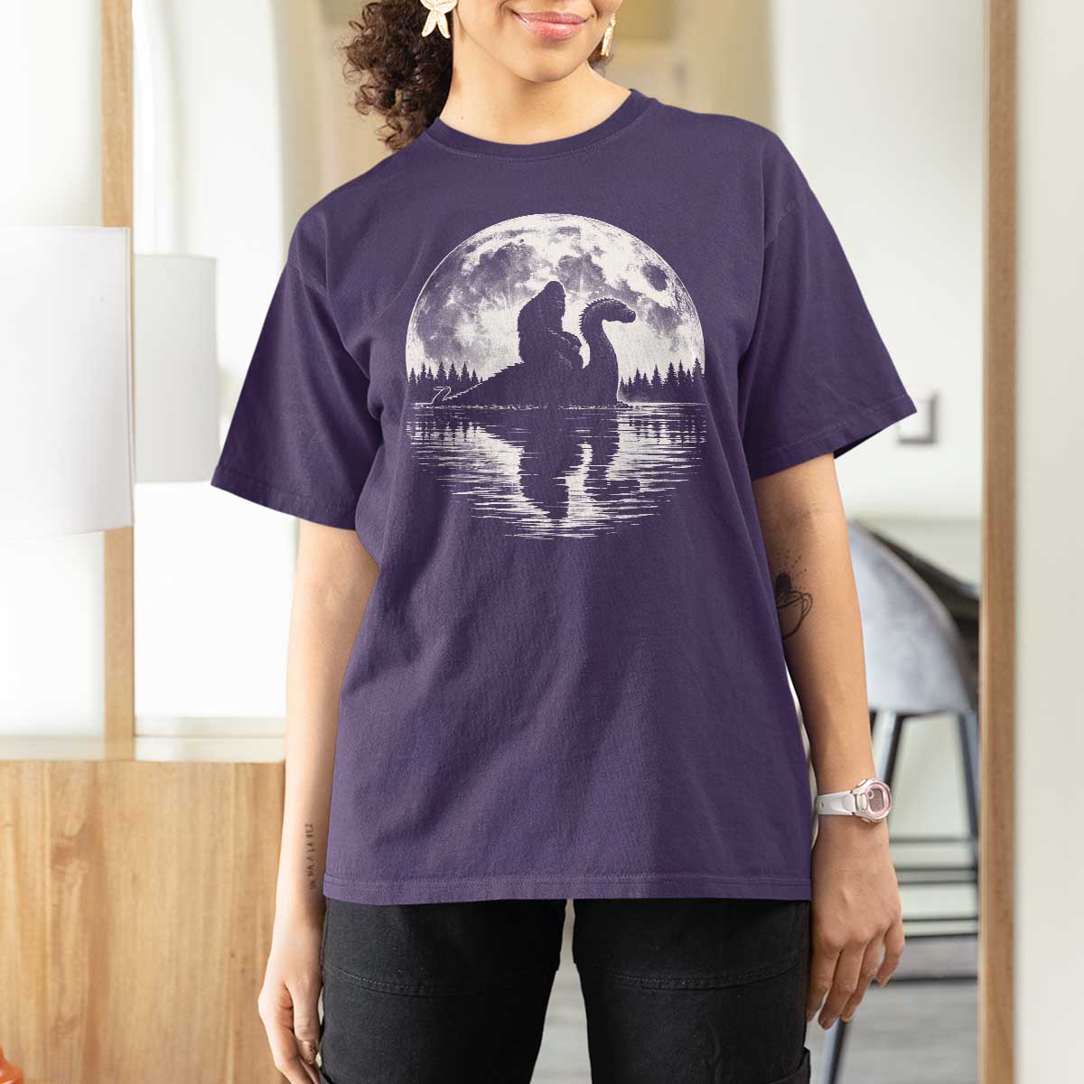 Funny Bigfoot Loch Ness Monster T Shirt For Women Retro Sasquatch Nessie Funny Cryptid Moon