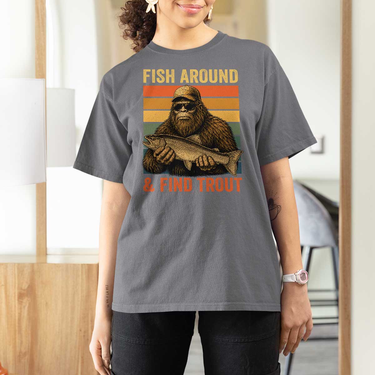Fish Around And Find Trout T Shirt For Women Funny Fishermen Fishing Retro Bigfoot Sasquatch Fish
