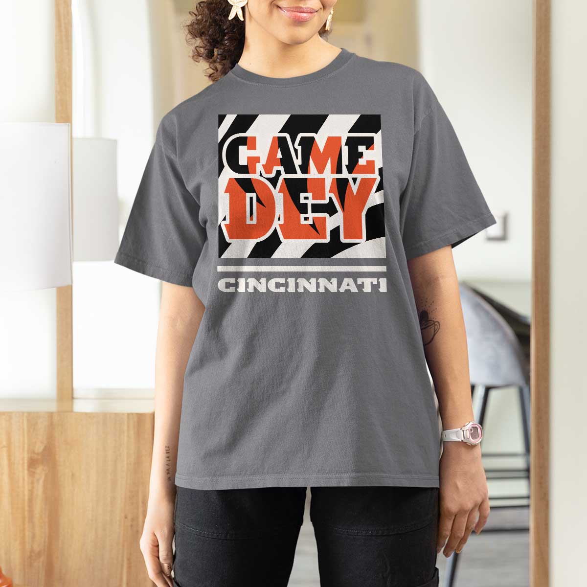 Cincinnati T Shirt For Women Retro Vintage Game Dey White Stripes - Wonder Print Shop