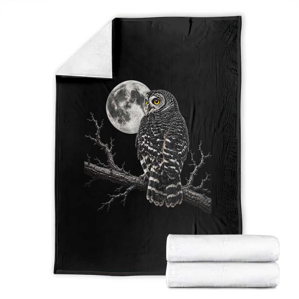 Owl Full Moon Graphic Throw Blanket Vintage Dark Academia Bird