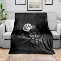 Owl Full Moon Graphic Throw Blanket Vintage Dark Academia Bird