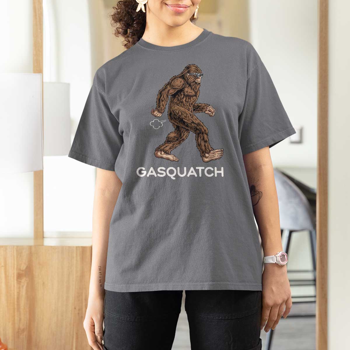 Funny Bigfoot T Shirt For Women Gasquatch Gassy Sasquatch Fart Meme