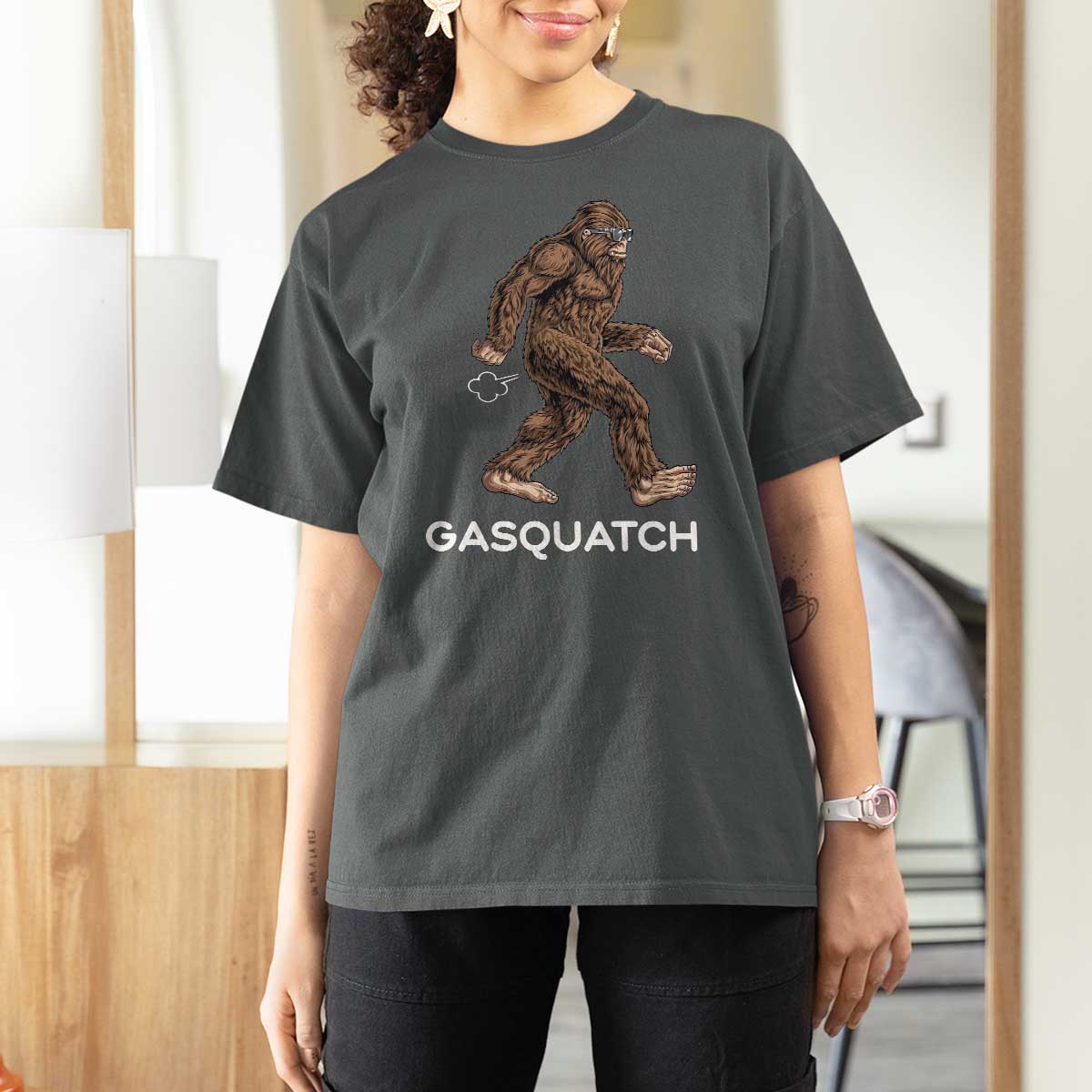 Funny Bigfoot T Shirt For Women Gasquatch Gassy Sasquatch Fart Meme
