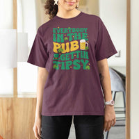St. Patrick's Day Pub T Shirt For Women Everybody In The Pub Getting Tipsy Irish Pub