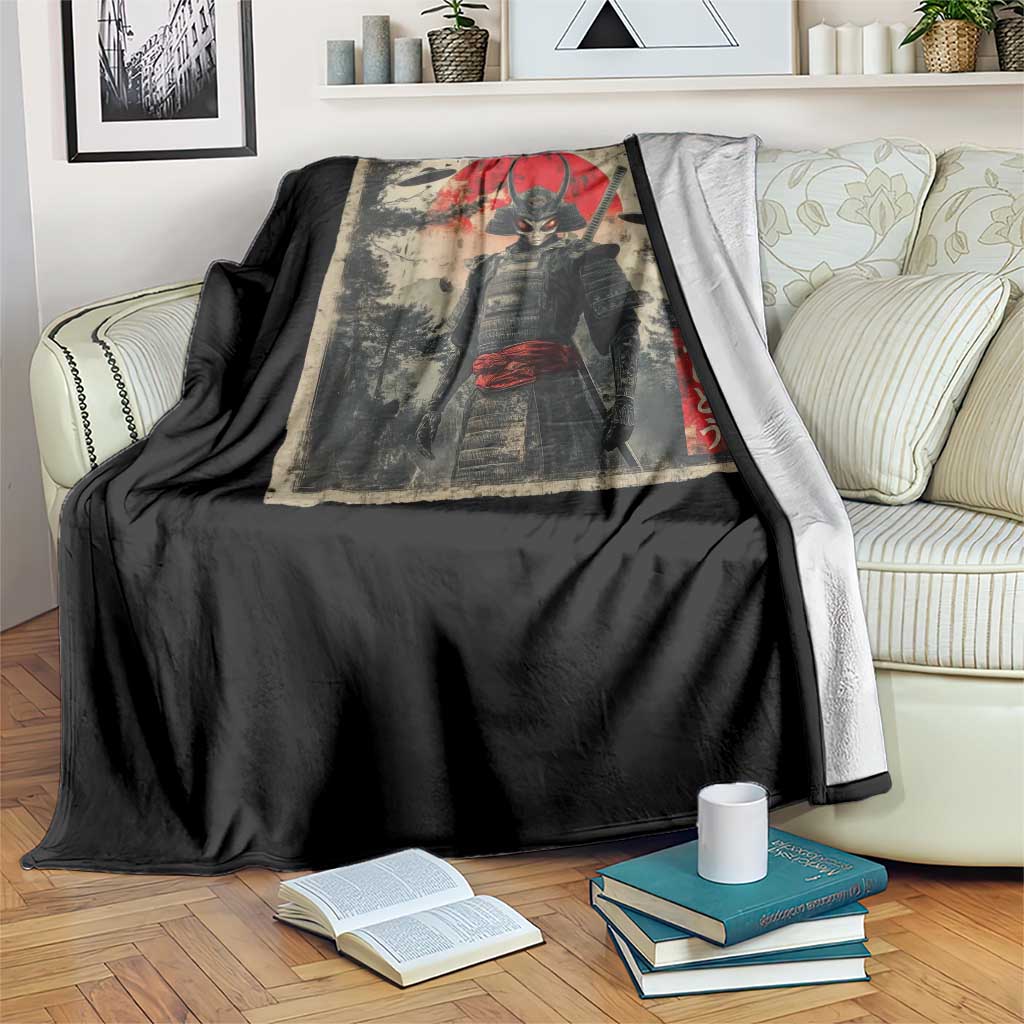 Alien Samurai Throw Blanket Vintage Japanese Art UFO Funny Ukiyo-e Warrior