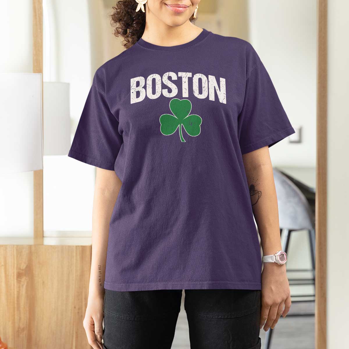 Boston T Shirt For Women St Patricks Day Irish Green Shamrock Massachusetts