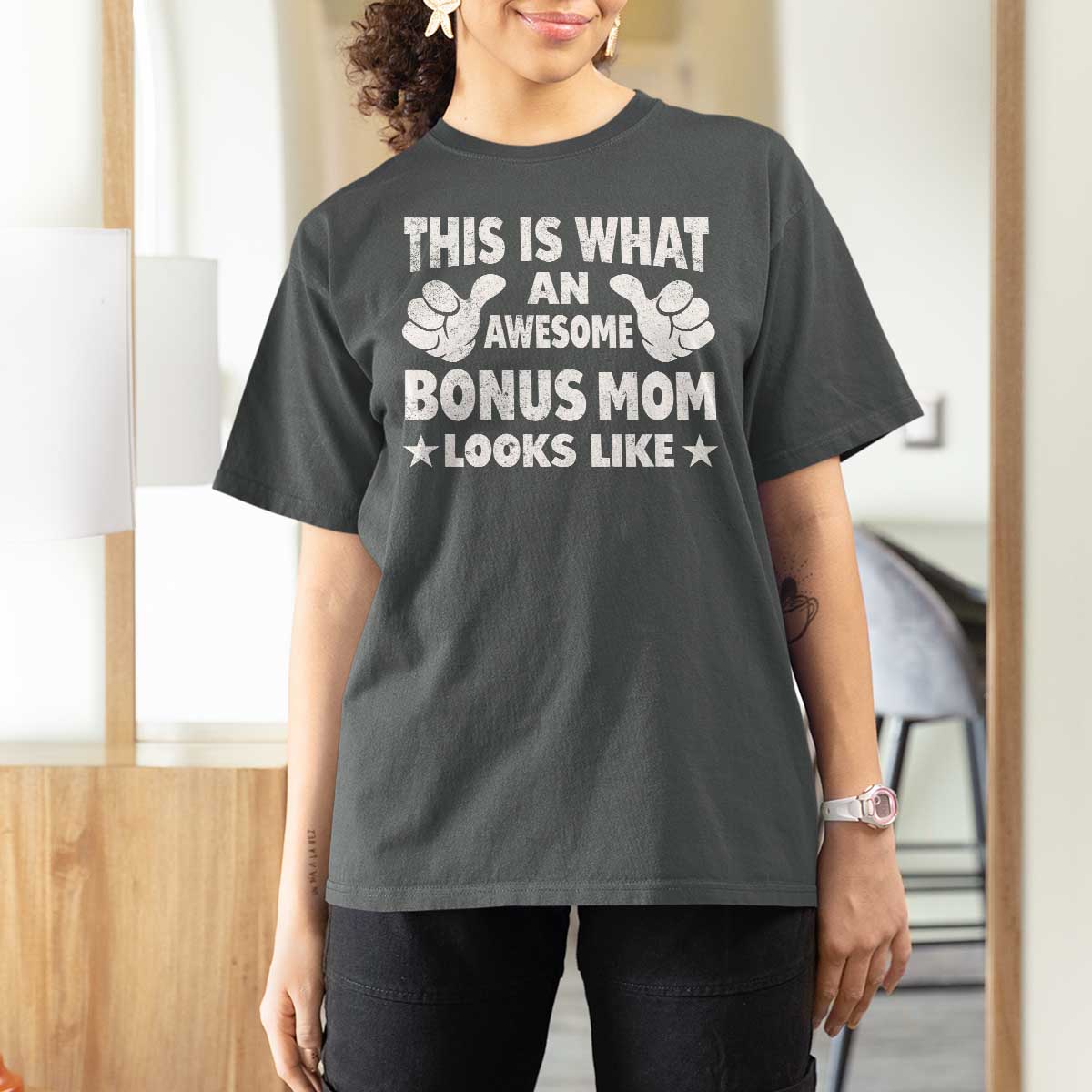 Funny Stepmom T Shirt For Women This Is What An Awesome Bonus Mom Looks Like