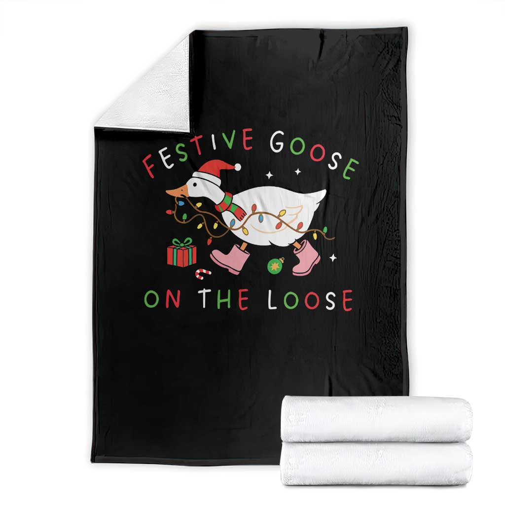 Funny Christmas Goose Throw Blanket Festive Goose On The Loose Xmas Duck Meme - Wonder Print Shop