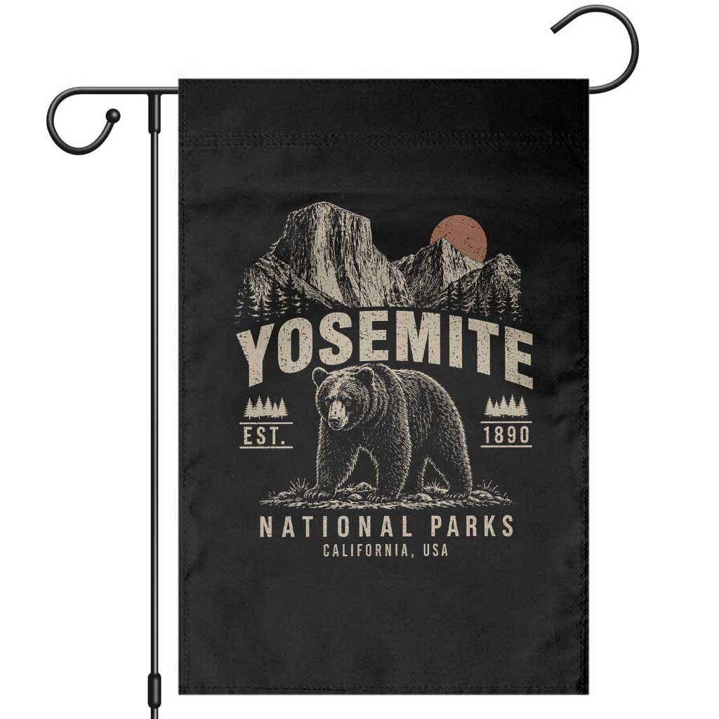 Vintage Yosemite National Park Garden Flag Retro Bear Nature Wildlife Forest