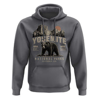 Vintage Yosemite National Park Hoodie Retro Bear Nature Wildlife Forest