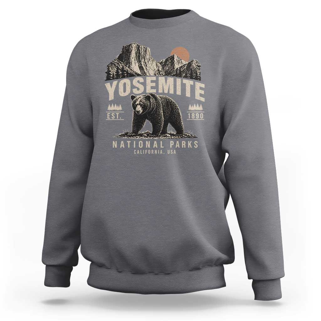 Vintage Yosemite National Park Sweatshirt Retro Bear Nature Wildlife Forest