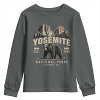 Vintage Yosemite National Park Youth Sweatshirt Retro Bear Nature Wildlife Forest
