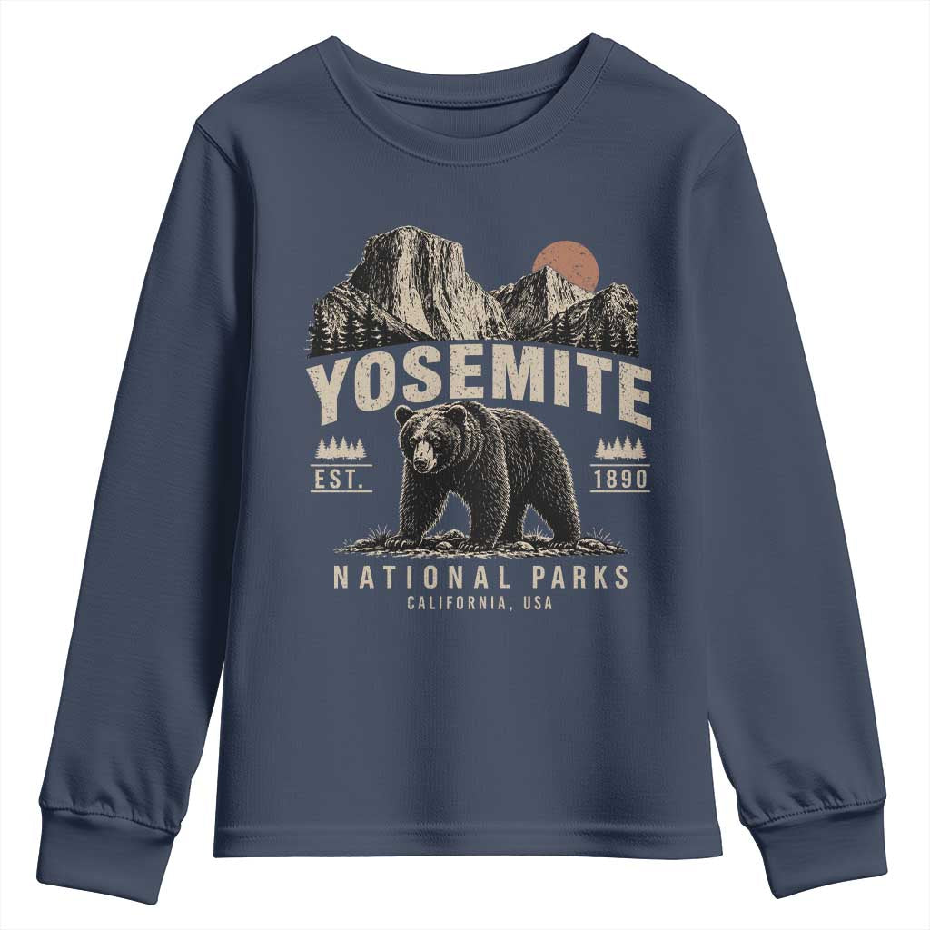 Vintage Yosemite National Park Youth Sweatshirt Retro Bear Nature Wildlife Forest