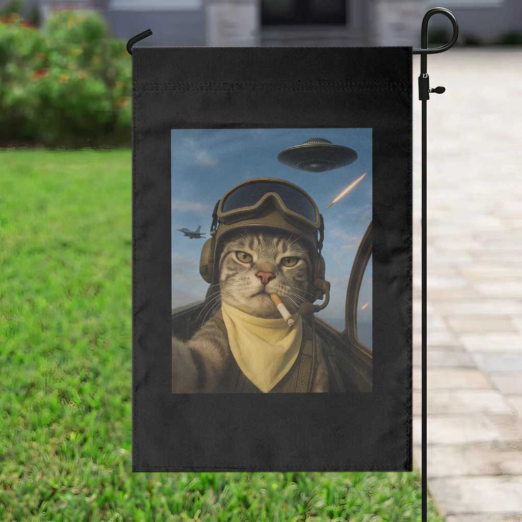 Cat Selfie With Alien UFO Garden Flag Retro Space Sci-Fi Cat Pilot - Wonder Print Shop
