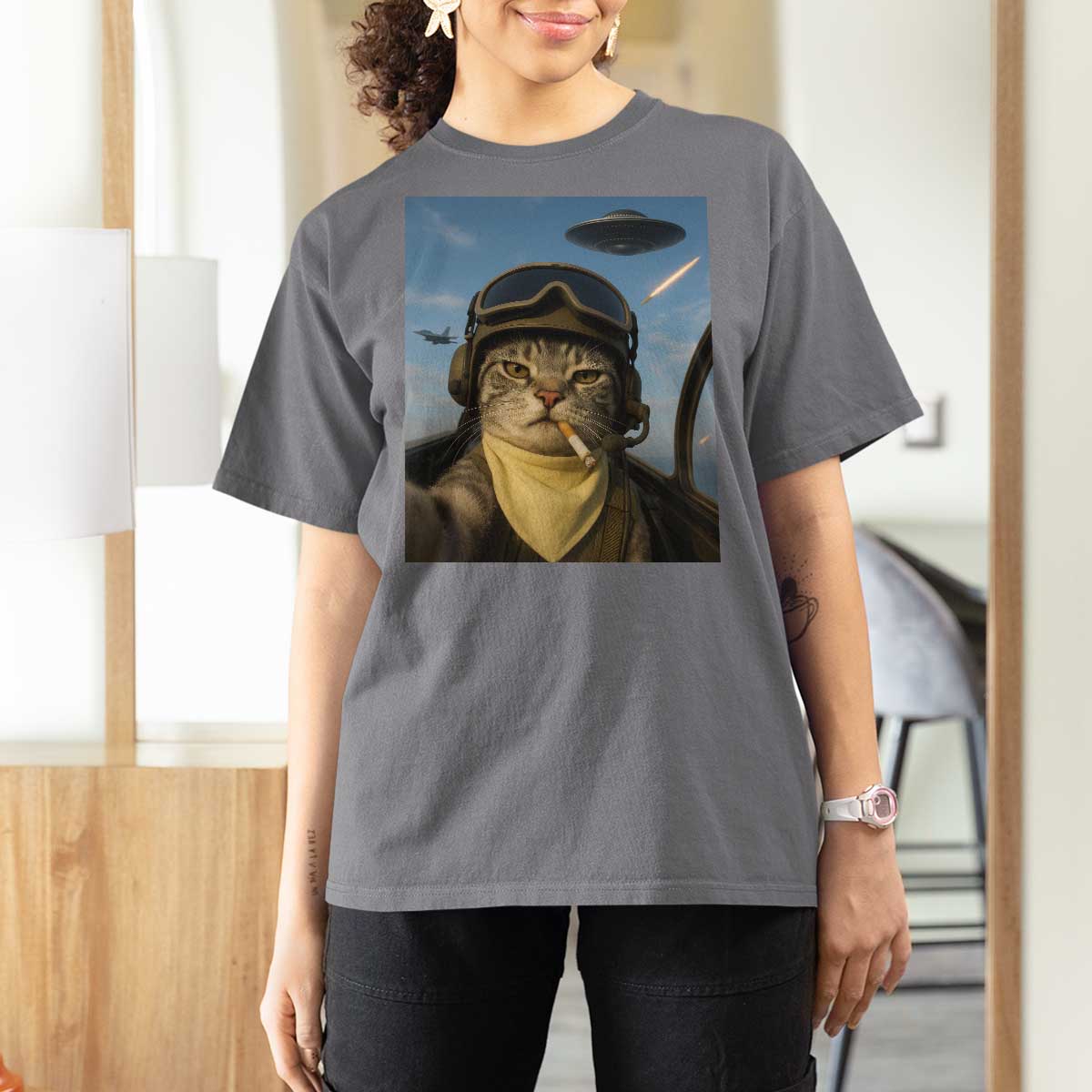 Cat Selfie With Alien UFO T Shirt For Women Retro Space Sci-Fi Cat Pilot - Wonder Print Shop