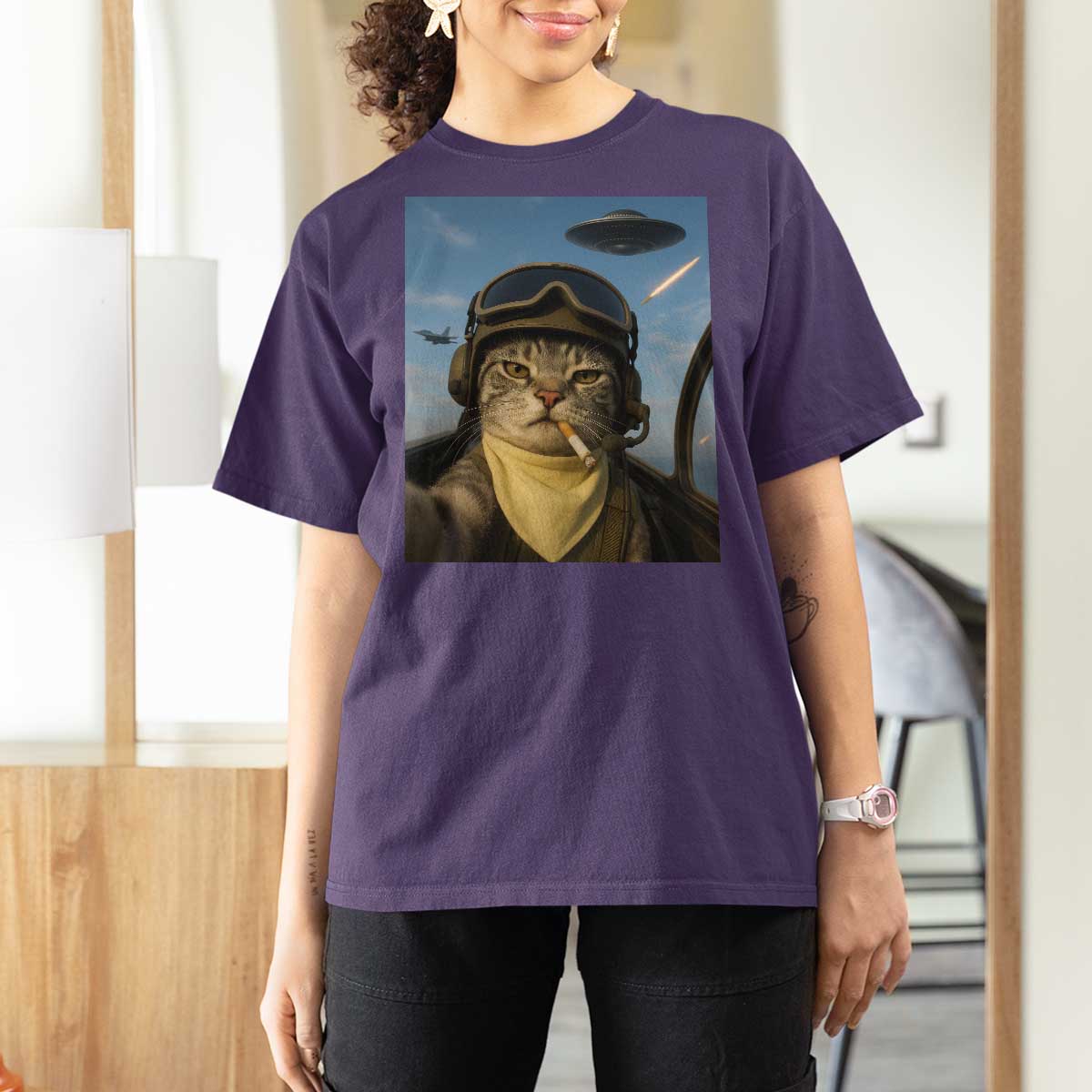 Cat Selfie With Alien UFO T Shirt For Women Retro Space Sci-Fi Cat Pilot - Wonder Print Shop