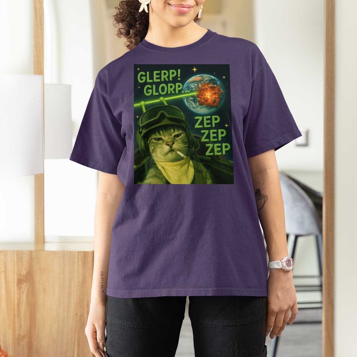 Funny UFO Alien Cat Selfie T Shirt For Women Retro Space Sci-Fi Cat Pilot - Wonder Print Shop