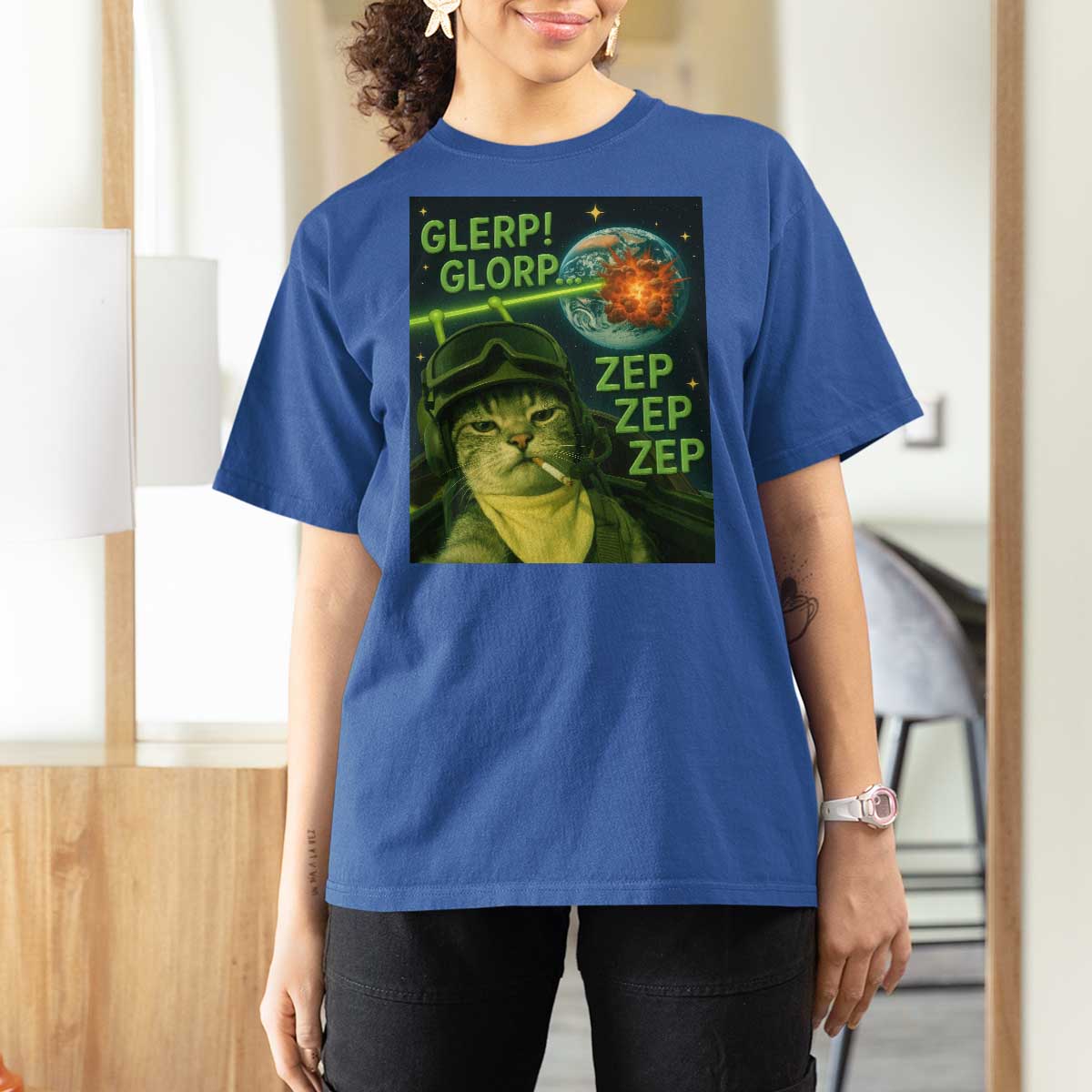 Funny UFO Alien Cat Selfie T Shirt For Women Retro Space Sci-Fi Cat Pilot - Wonder Print Shop