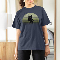 Bigfoot Golfer T Shirt For Women Funny Sasquatch Golfing Golf Balls - Wonder Print Shop