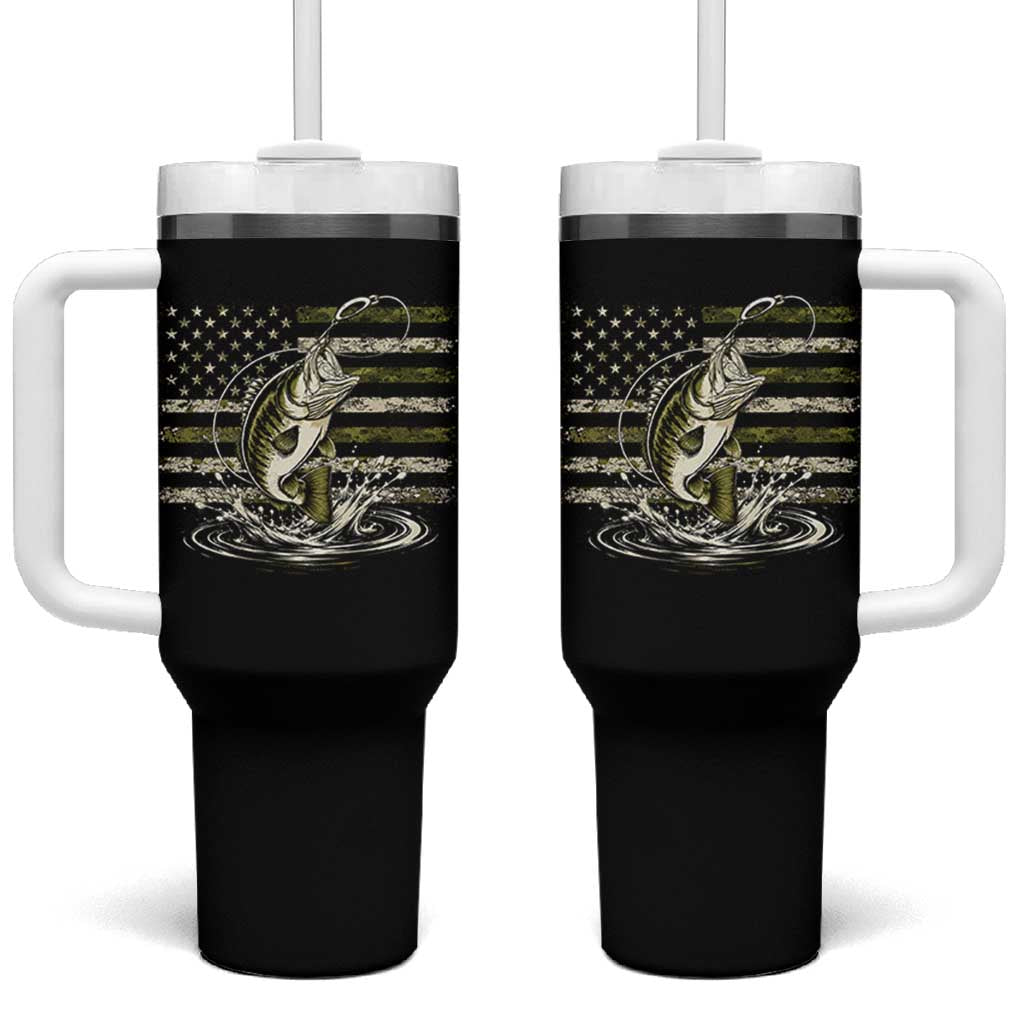 Vintage Bass Fishing Camouflage Tumbler With Handle Patriotic Largemouth Bass Angler Fishing Lovers Fisherman Camo US Flag
