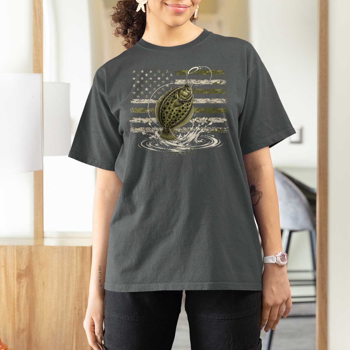 Flounder Fishing Camouflage American Flag T Shirt For Women Patriotic Flatfish Angler Gift Saltwater Fishing Lovers