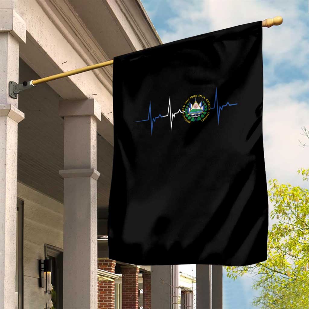 El Salvador Garden Flag Vintage Salvadoran Flag Heartbeat Independence Day - Wonder Print Shop
