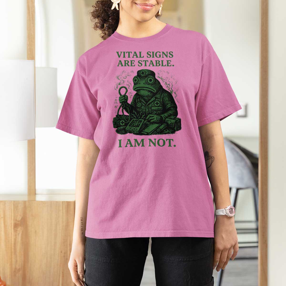Frog Medic T Shirt For Women Funny Animal EMT Emergency Health Workers