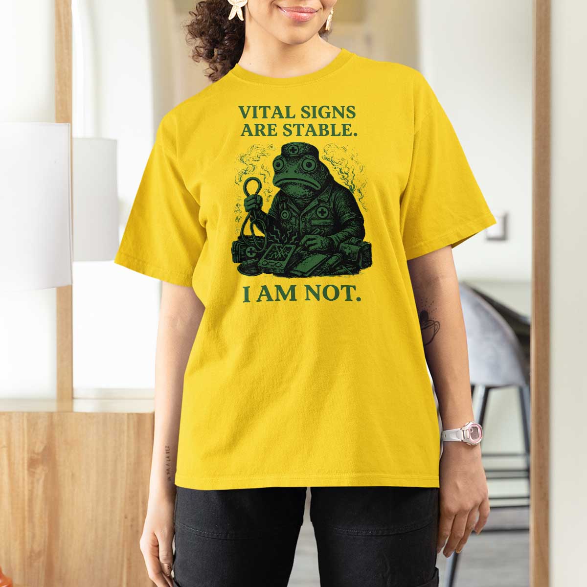 Frog Medic T Shirt For Women Funny Animal EMT Emergency Health Workers