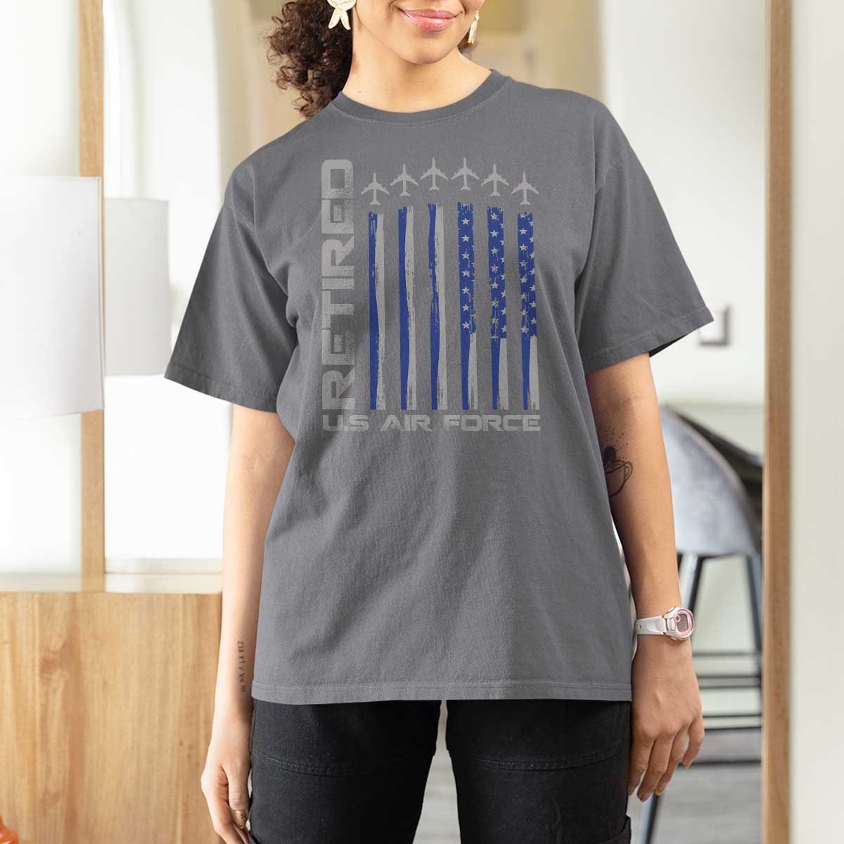 Retired US Air Force T Shirt For Women Vintage USAF Veteran USA Flag - Wonder Print Shop