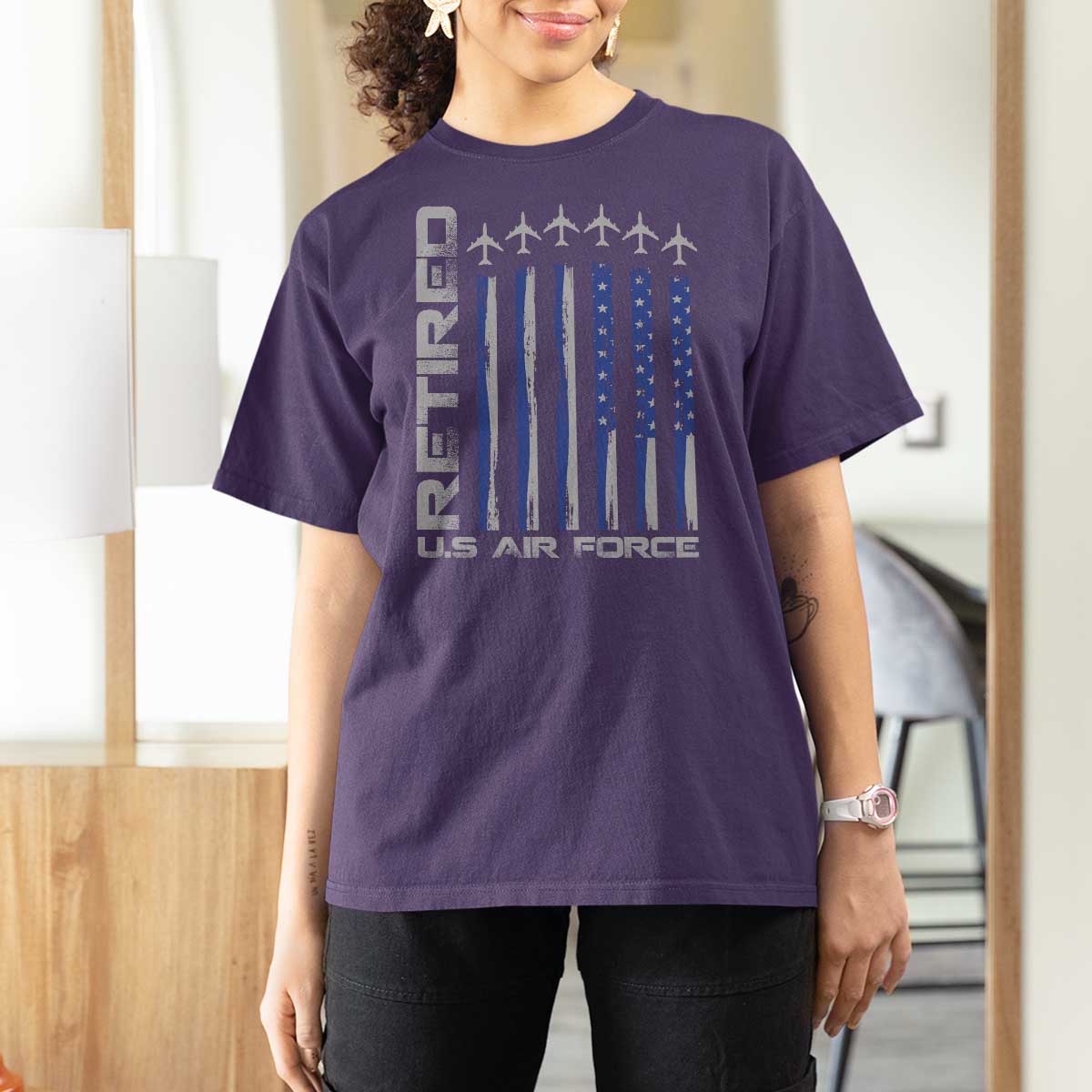 Retired US Air Force T Shirt For Women Vintage USAF Veteran USA Flag - Wonder Print Shop