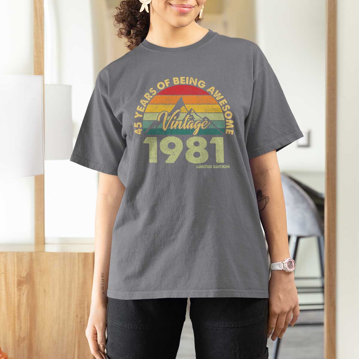 45th Birthday T Shirt For Women Vintage 1981 Limited Edition 45 Year Old Gift
