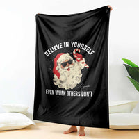 Vintage Christmas Santa Claus Face Throw Blanket Retro Believe In Yourself Funny Motivational - Wonder Print Shop
