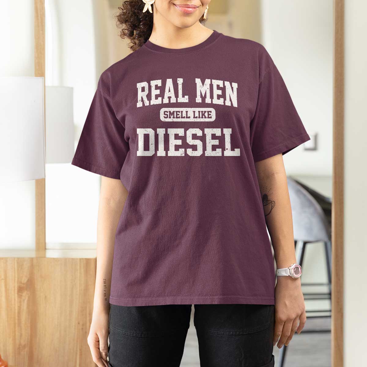 Funny Truck Mechanic T Shirt For Women Real Men Smell Like Diesel