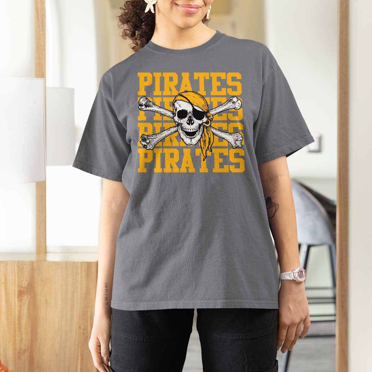 Retro Pirates T Shirt For Women Vintage Retro Skull Crossbones Baseball Fans