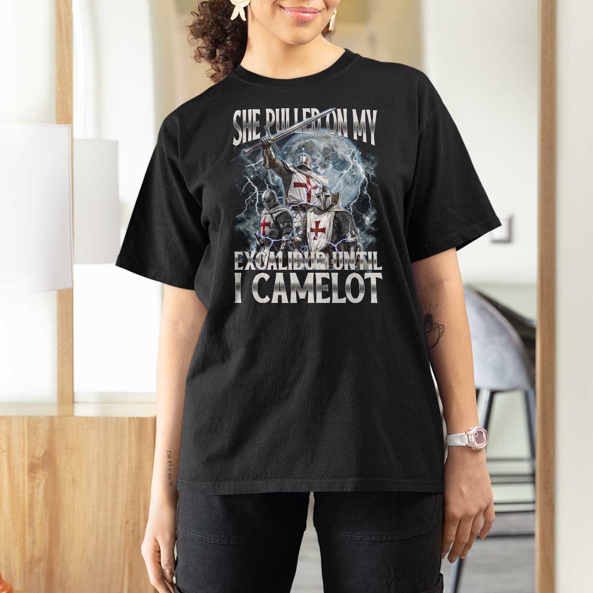 Funny Offensive Knight Meme T Shirt For Women She Pulled On My Excalibur Bootleg - Wonder Print Shop