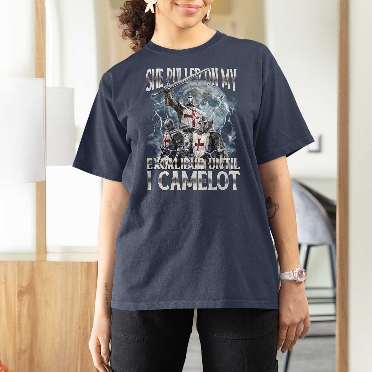 Funny Offensive Knight Meme T Shirt For Women She Pulled On My Excalibur Bootleg - Wonder Print Shop