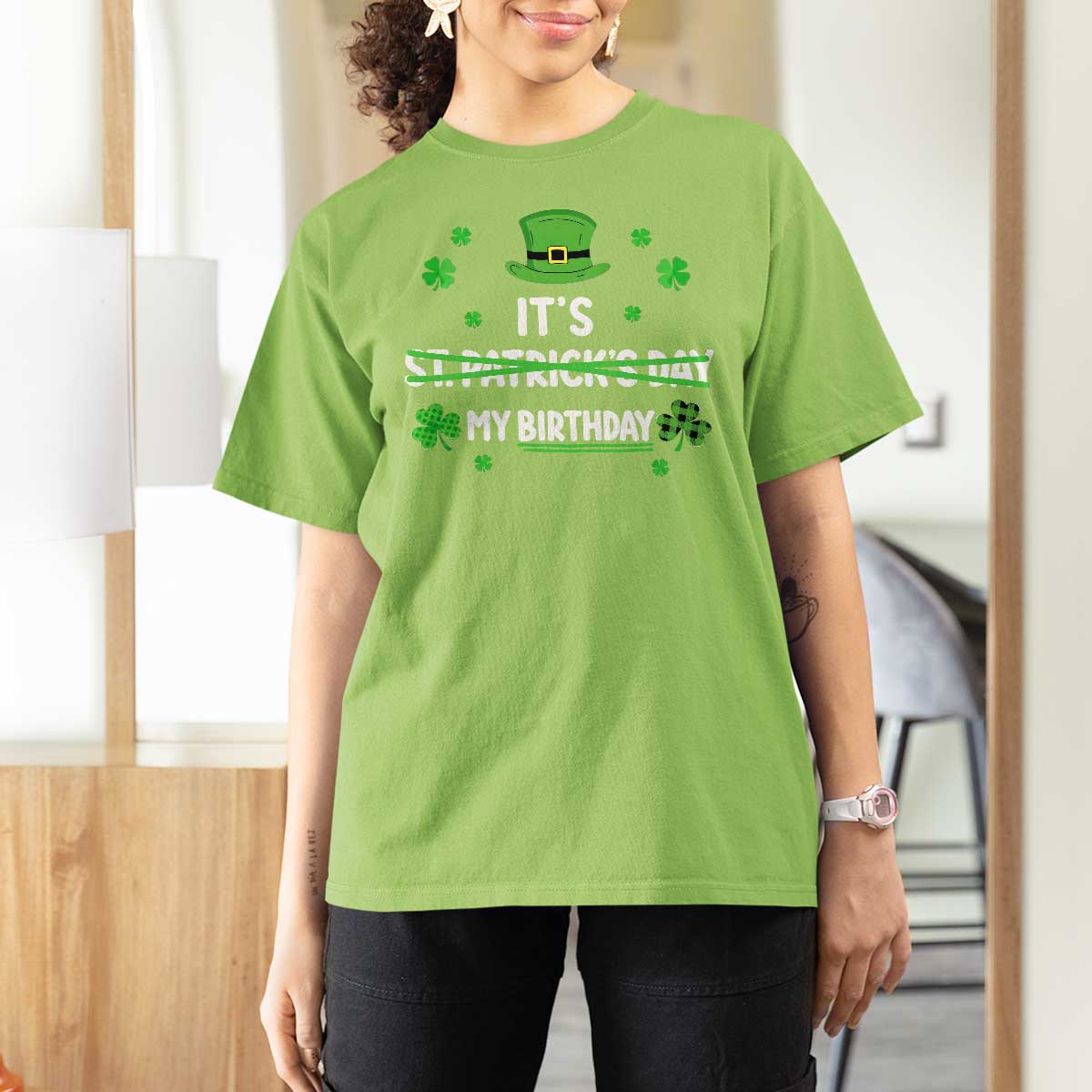 Funny Birthday St Patricks Day T Shirt For Women Funny Shamrock Born Lucky Irish Bday