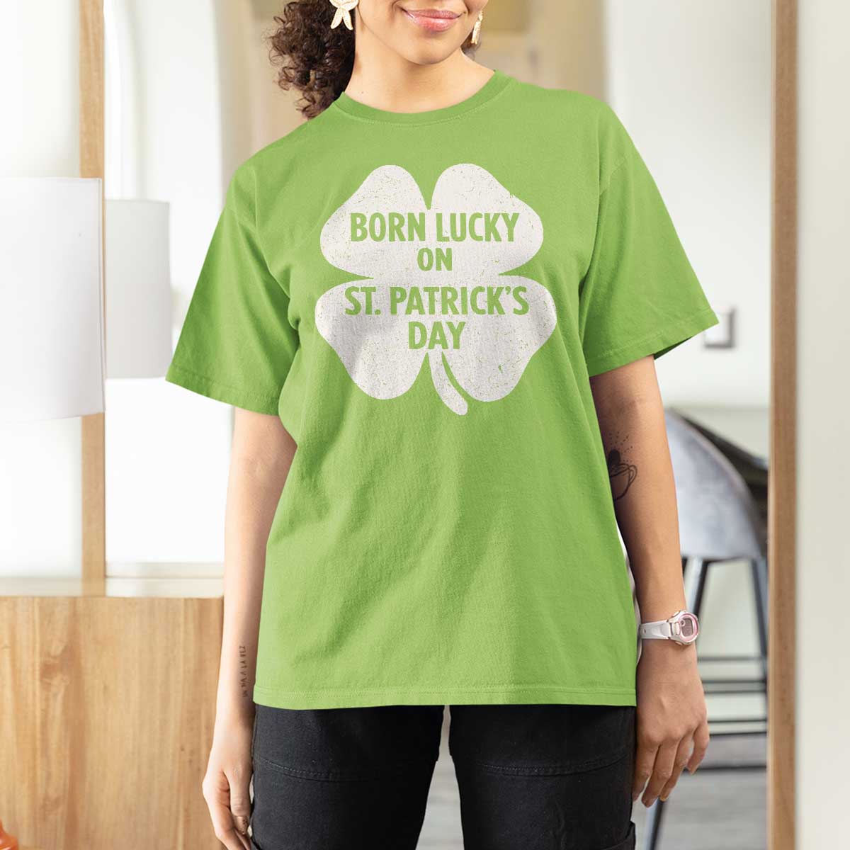 Born Lucky On St Patricks Day T Shirt For Women Irish Birthday Bday Shamrock Clovers