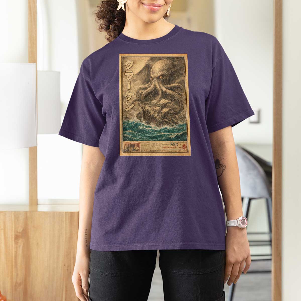 Vintage Japanese Sea Monster T Shirt For Women Retro Mythology Newspaper Ukiyo-e Art