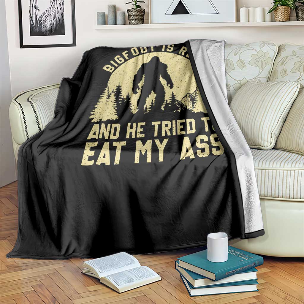 Funny Bigfoot Throw Blanket Sasquatch Big Foot Eat My Ass Vintage Cryptid Meme - Wonder Print Shop